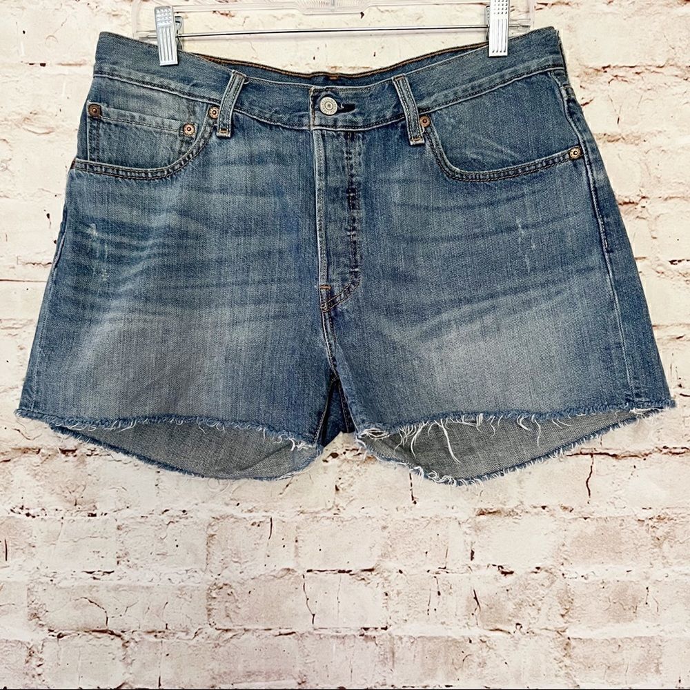 Levi’s 501 button fly jean shorts